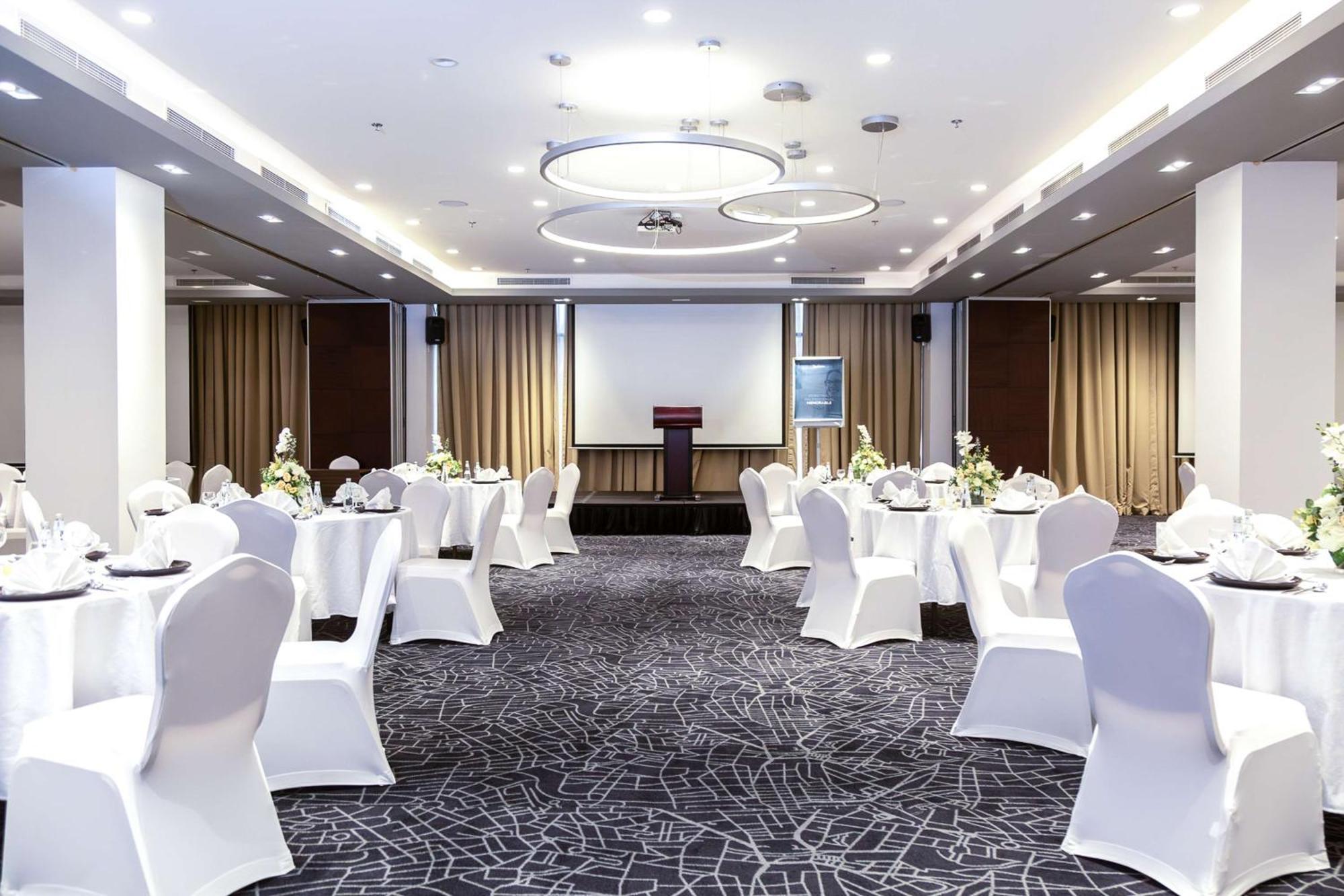 Radisson Hotel & Apartments Dammam Industrial City Exterior photo