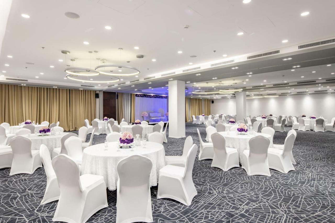 Radisson Hotel & Apartments Dammam Industrial City Exterior photo