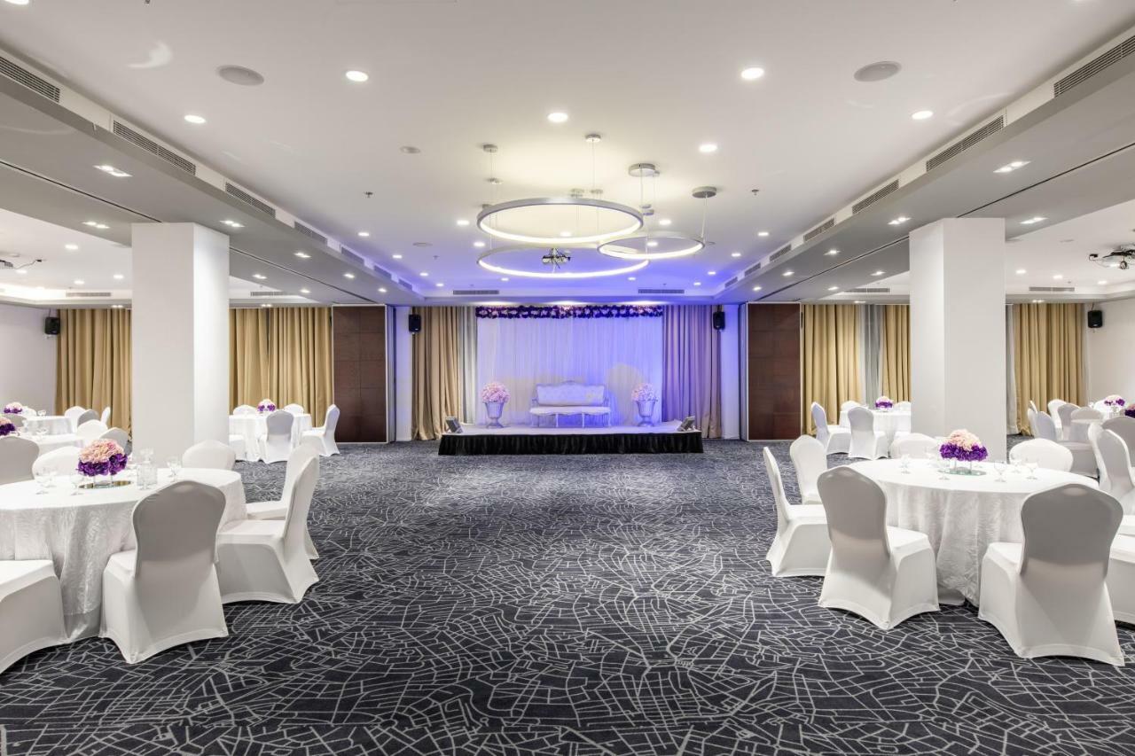 Radisson Hotel & Apartments Dammam Industrial City Exterior photo