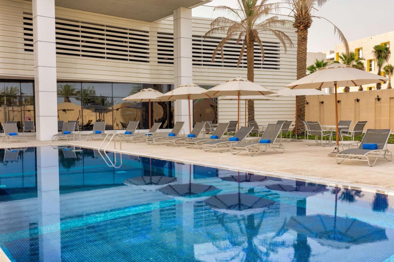 Radisson Hotel & Apartments Dammam Industrial City Exterior photo